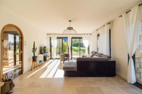Maison spacieuse vue sur mer a Pleubian